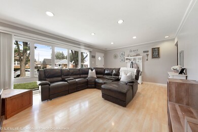 924 Bristol Ave, Westchester, IL 60154 - photo 7