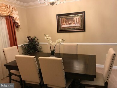 13119 Crossview Ct, Beltsville, MD 20705 - photo 3