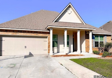 17490 Soaring Flight Dr, Prairieville, LA 70769 - photo 2