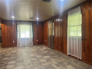 119 Planters Canal Rd, Belle Chasse, LA 70037 - photo 2