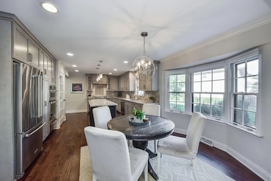 910 Appomattox Cir, Naperville, IL 60540 - photo 7