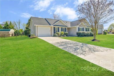 4657 Falcon Chase Dr SW, Concord, NC 28027 - photo 2