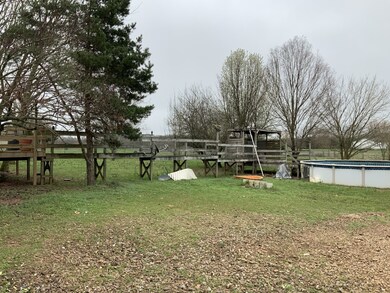 509 Philpot Rd, Bell Buckle, TN 37020 - photo 7