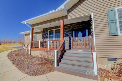 17 Song Sparrow Dr, Hendersonville, NC 28792 - photo 2