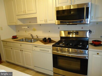 9144 Burke Rd, Burke, VA 22015 - photo 2