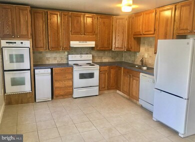 5190 Heritage Dr, King George, VA 22485 - photo 2