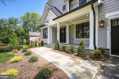 2103 Greenwich St, Falls Church, VA 22043 - photo 3