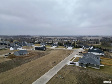 6107 Duggleby Ave, Davenport, IA 52807 - photo 6