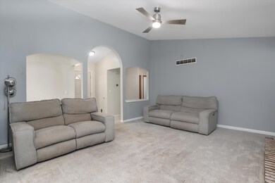 08-3027 Chard Ave Warren 0004