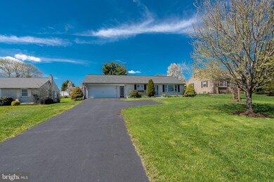 741 W Main St, New Holland, PA 17557 - photo 3