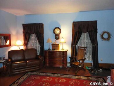 Living Room LVR IN MAIN PART OF HOUSE