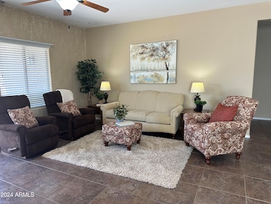 549 E Goldmine Ln, San Tan Valley, AZ 85140 - photo 7