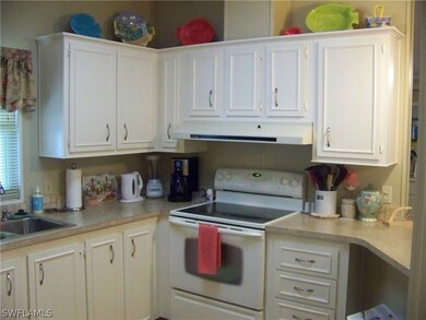 Nice kitchen with newer counter tops, lots of cabi