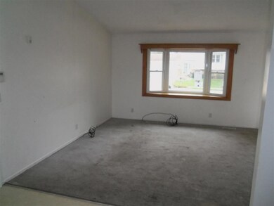 3232 W 63rd St, Davenport, IA 52806 - photo 4