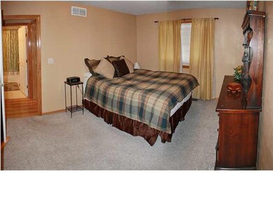 Master bedroom measures 13 x 10 ft.