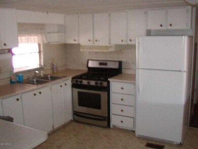 633 S Hilton 004