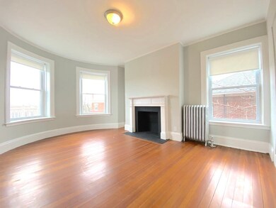 108 Winthrop Rd unit 4, Brookline, MA 02445 - photo 3