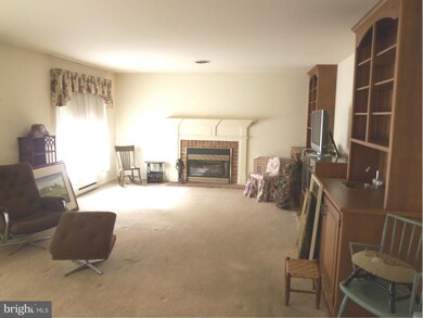 20209 Mahogany Cir, Hagerstown, MD 21742 - photo 7