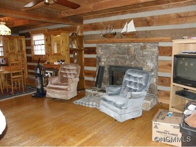 529 Moores Valley Ln, Leicester, NC 28748 - photo 4