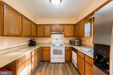 11131 Cedar Ln, Bealeton, VA 22712 - photo 5