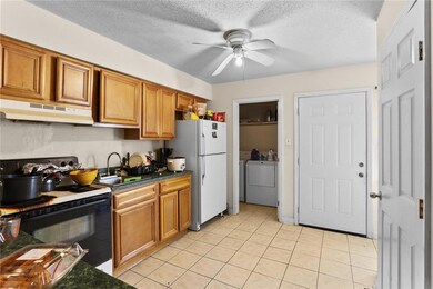 5975 Tullis Kitchen