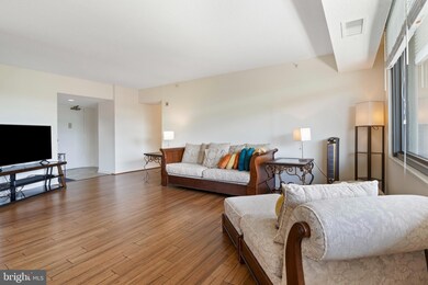 Skyline House unit 402W, Baileys Crossroads, VA 22041 - photo 3