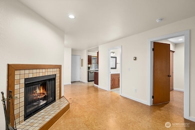 9512 1st Ave NE unit 202, Seattle, WA 98115 - photo 5
