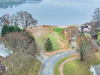 18 & 19 Elizabeth Dr, Three Rivers, MI 49093 - photo 6