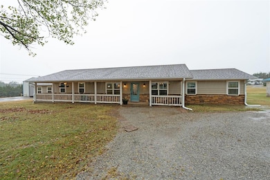 4818 W 22nd St, Cushing, OK 74023 - photo 2