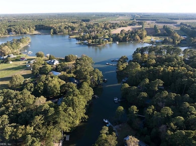 229 Skipjack Ln, Cobbs Creek, VA 23035 - photo 6