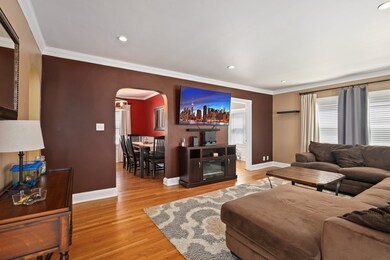 903 Riverside Dr, Methuen, MA 01844 - photo 6