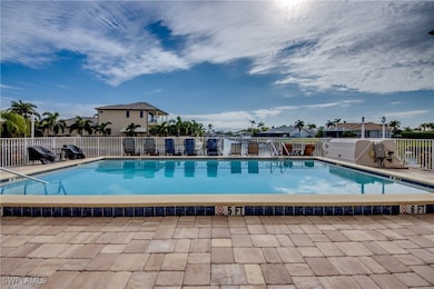 Southern Exposure overlooking pool and intersectin