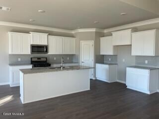 2 - 307 Dua Ln