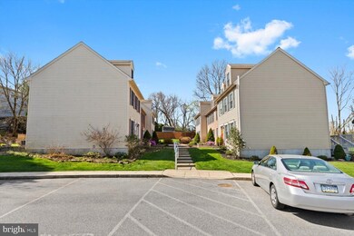 2 Weiser Ct unit 2, Womelsdorf, PA 19567 - photo 3