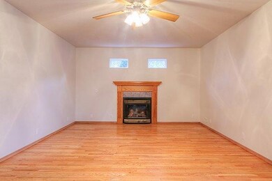 1349 Westview Dr, Grants Pass, OR 97527 - photo 5