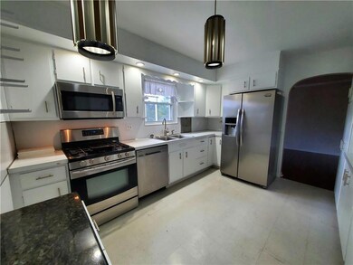 3056 W Livingston St unit 3060, Allentown, PA 18104 - photo 5