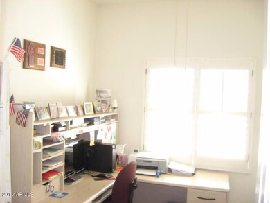 DEN / OFFICE/HOBBY AREA