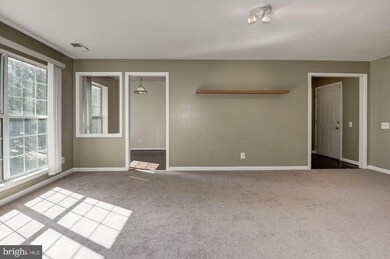 9255 Cardinal Forest Ln unit 201, Lorton, VA 22079 - photo 6