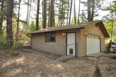 detached garage