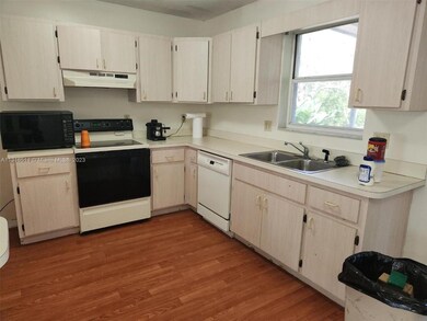 583 Concert Dr, Lake Placid, FL 33852 - photo 2