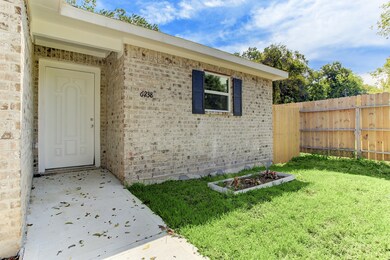 6238 Nuben St, Houston, TX 77091 - photo 4