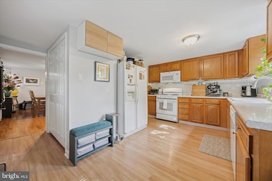 213 Greenfield Ave, Ardmore, PA 19003 - photo 7