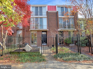 251 W Lafayette Ave, Baltimore, MD 21217 - photo 2