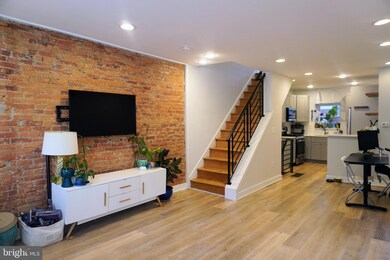 2047 Mountain St, Philadelphia, PA 19145 - photo 3