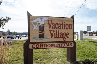 53 Oak Hill Colony unit 6, Fox Lake, IL 60020 - photo 2