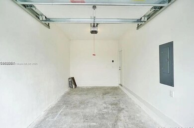 7231 NW 103rd Path unit 7231, Doral, FL 33178 - photo 3