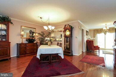 8046 Galla Knoll Cir, Springfield, VA 22153 - photo 5