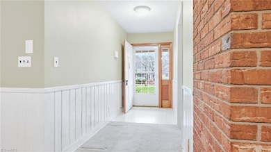 6070 Blue Bonnet Ln, Winston Salem, NC 27103 - photo 3