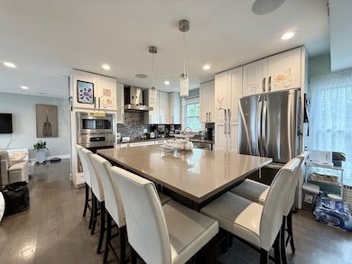 1105 Wilmington Ln, Hoffman Estates, IL 60169 - photo 5