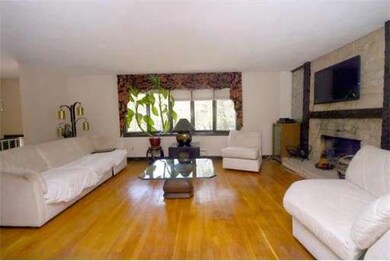 21 Arlo Rd, Newton Upper Falls, MA 02464 - photo 3